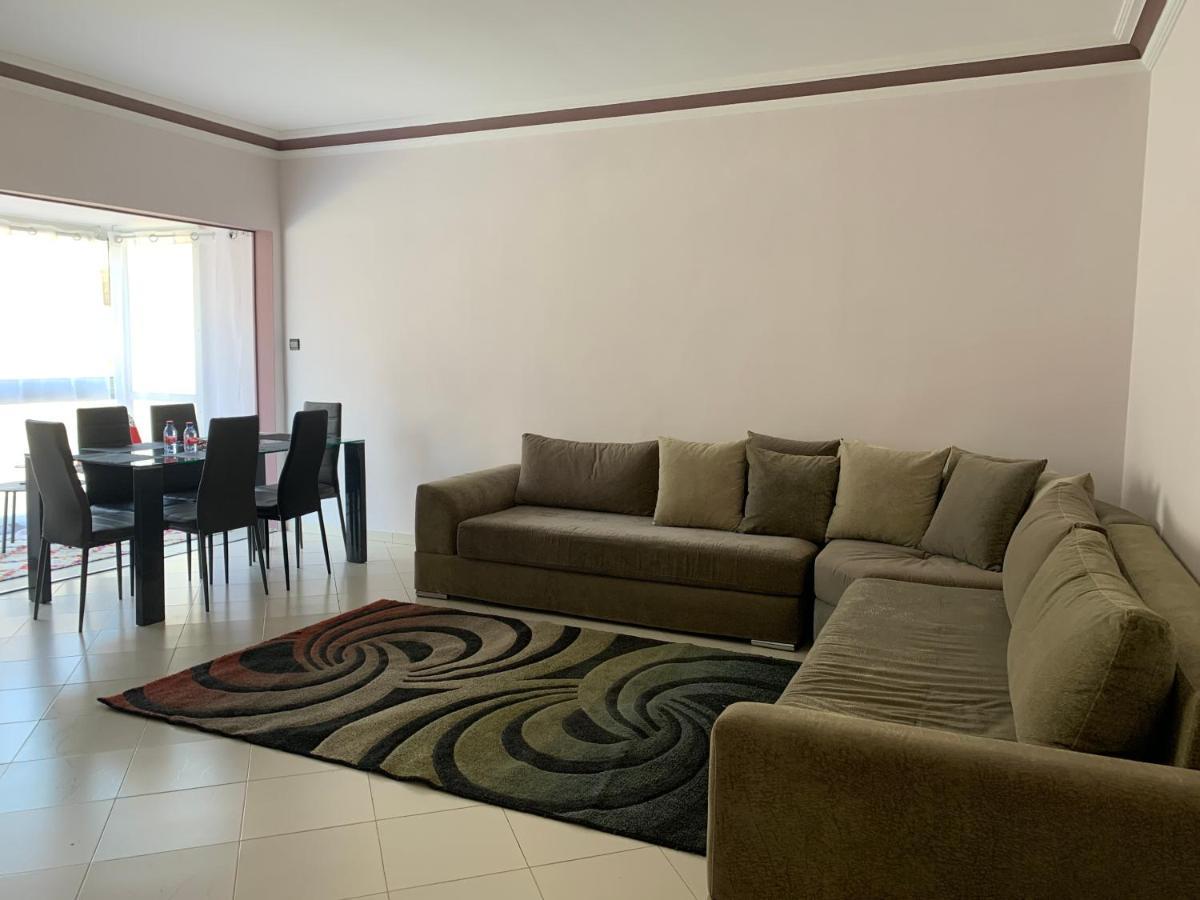 Anfa 28 - 2 Bedrooms - Well Located Apartment - Large And Pleasant Casablanca Exteriör bild
