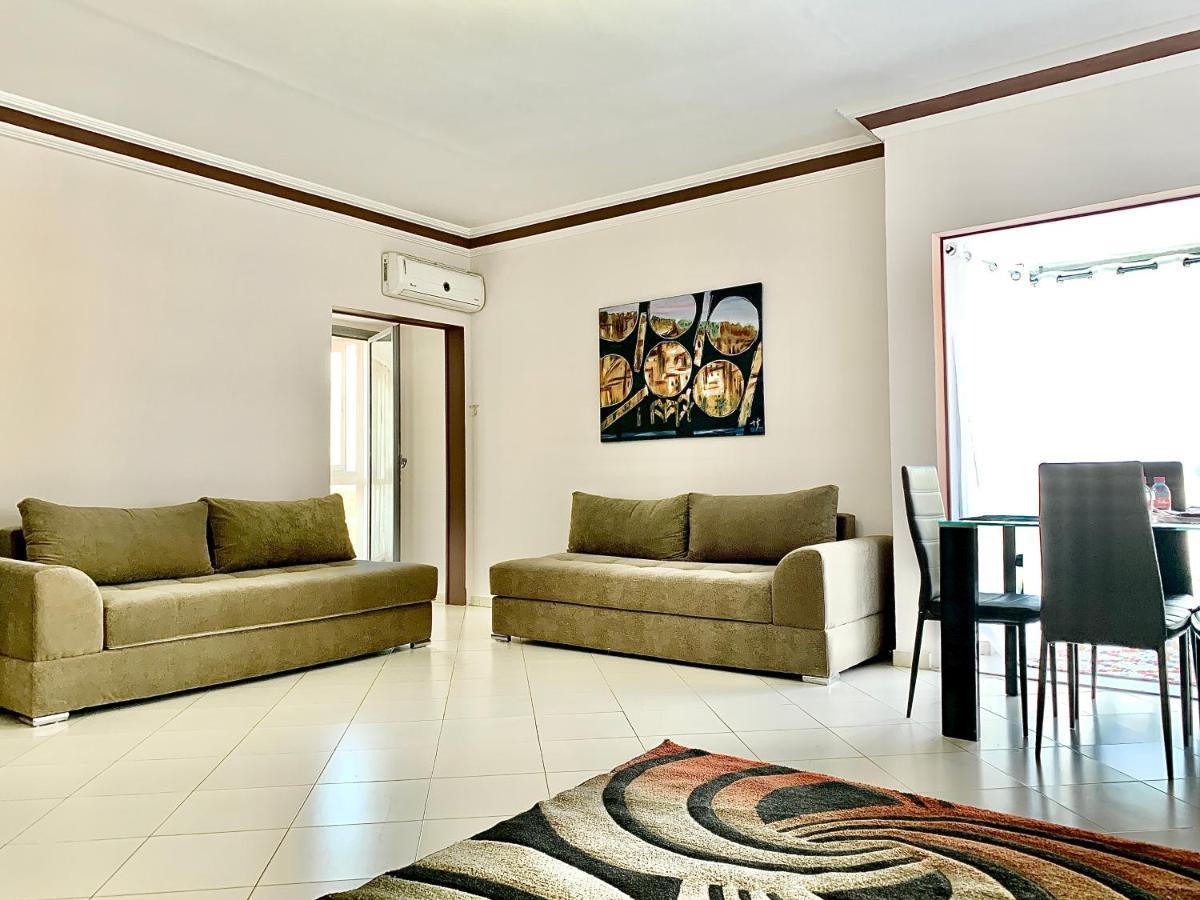 Anfa 28 - 2 Bedrooms - Well Located Apartment - Large And Pleasant Casablanca Exteriör bild
