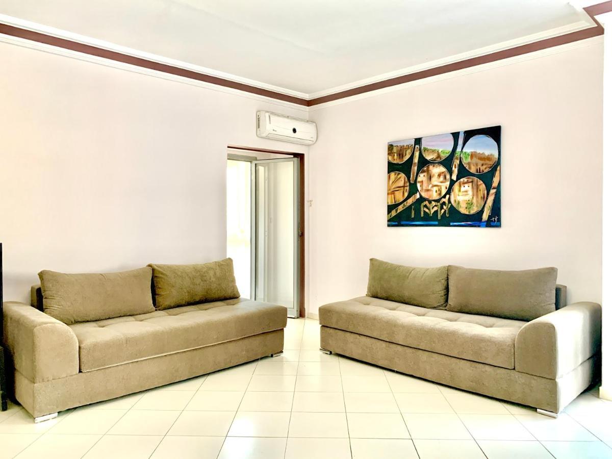 Anfa 28 - 2 Bedrooms - Well Located Apartment - Large And Pleasant Casablanca Exteriör bild