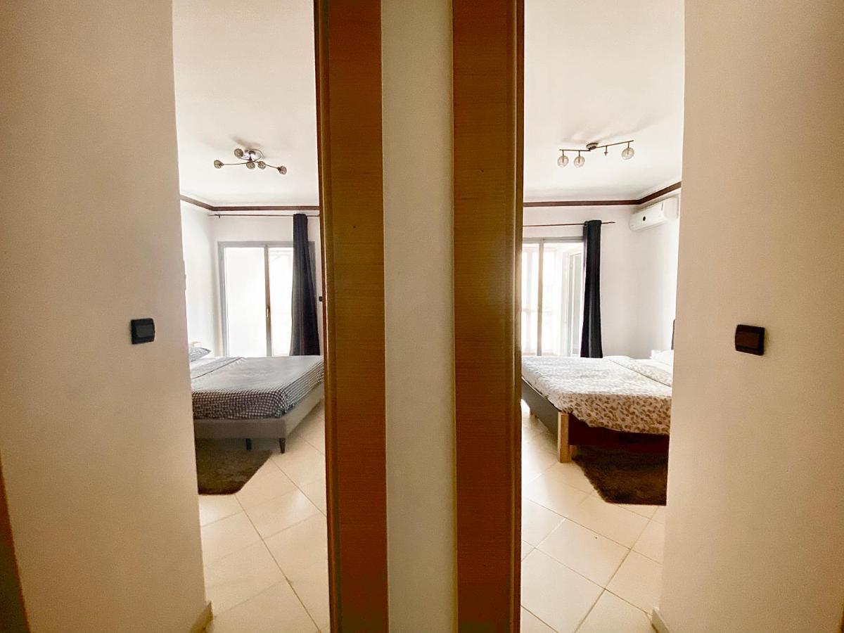 Anfa 28 - 2 Bedrooms - Well Located Apartment - Large And Pleasant Casablanca Exteriör bild