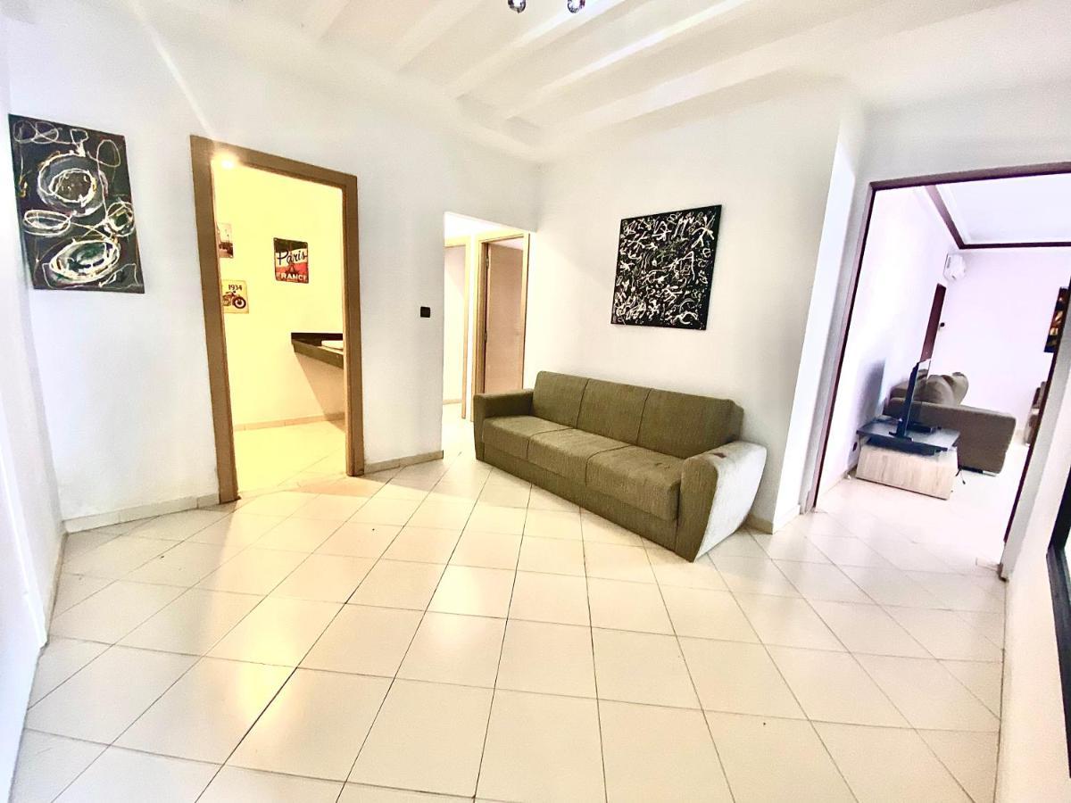 Anfa 28 - 2 Bedrooms - Well Located Apartment - Large And Pleasant Casablanca Exteriör bild